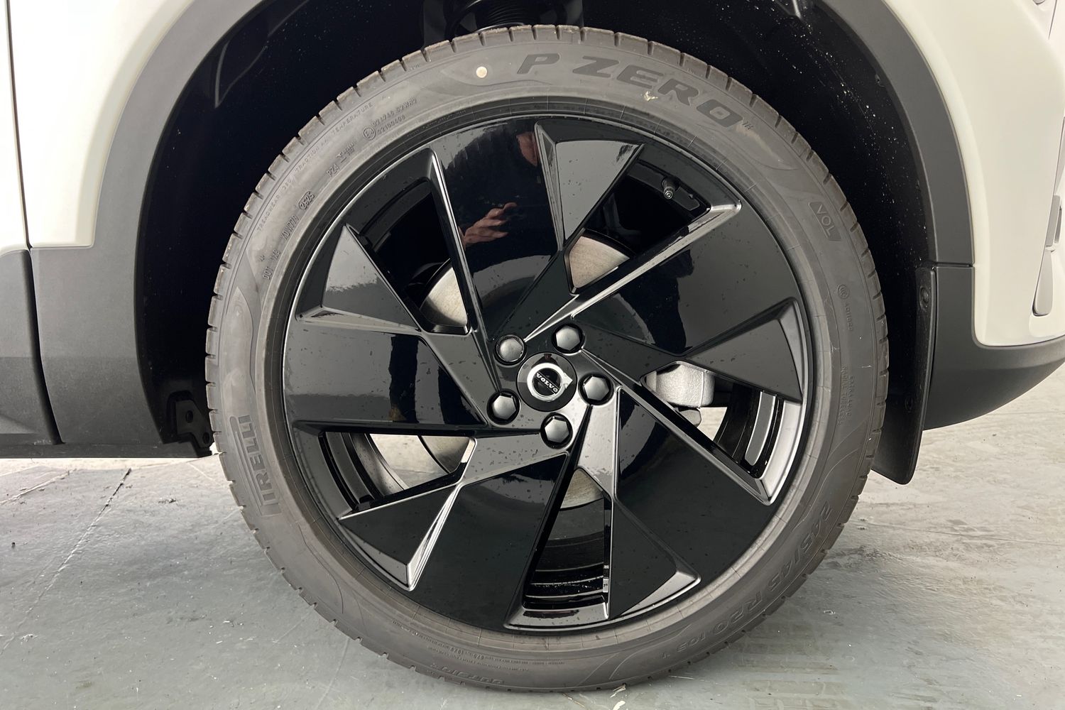 Used Volvo XC40 2025 for sale - 76614949: Photo 5