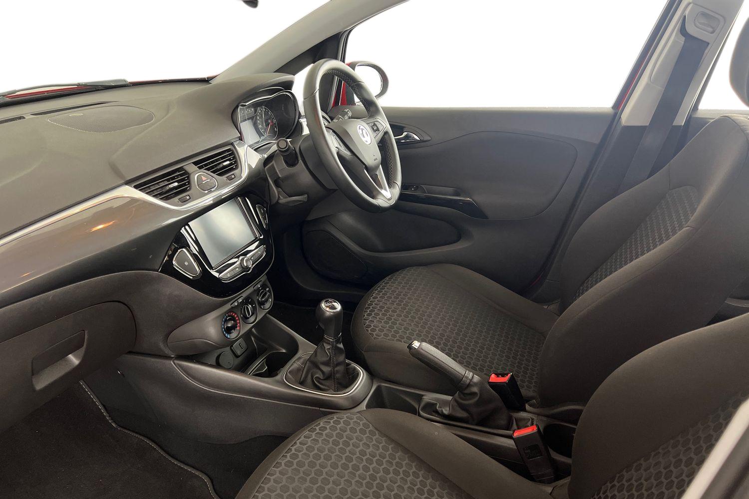 Used Vauxhall Corsa 2016 for sale - 76652341: Photo 2