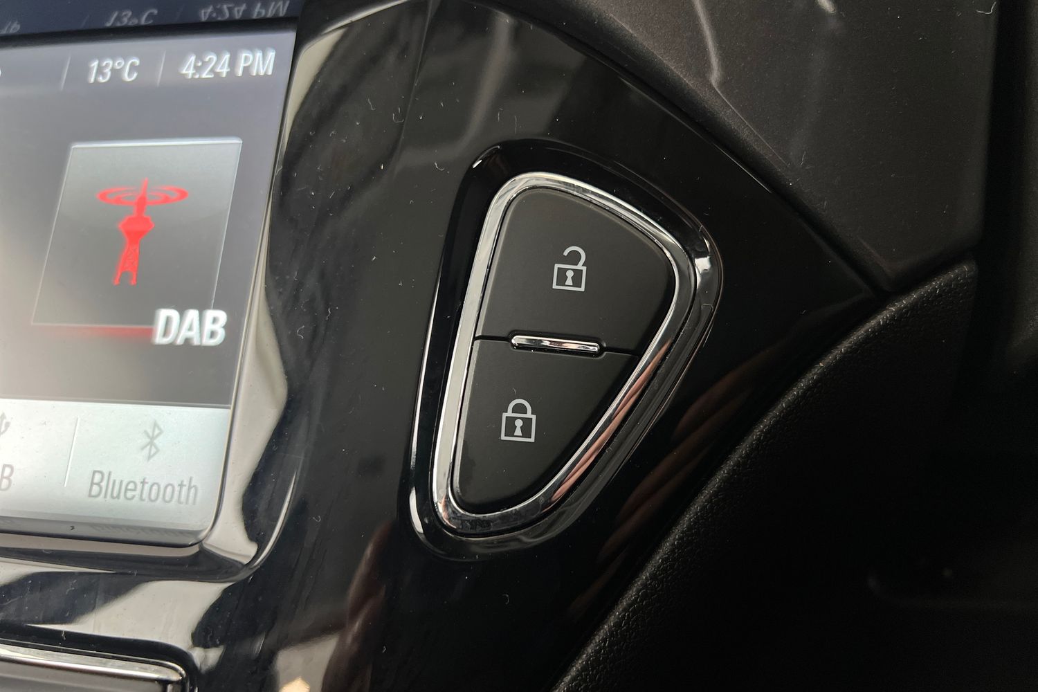 Used Vauxhall Corsa 2016 for sale - 76652341: Photo 38