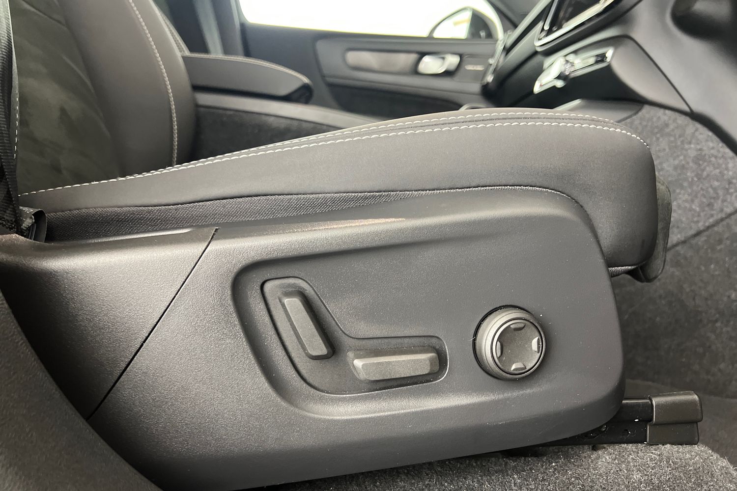 Used Volvo C40 2023 for sale - 77035863: Photo 33