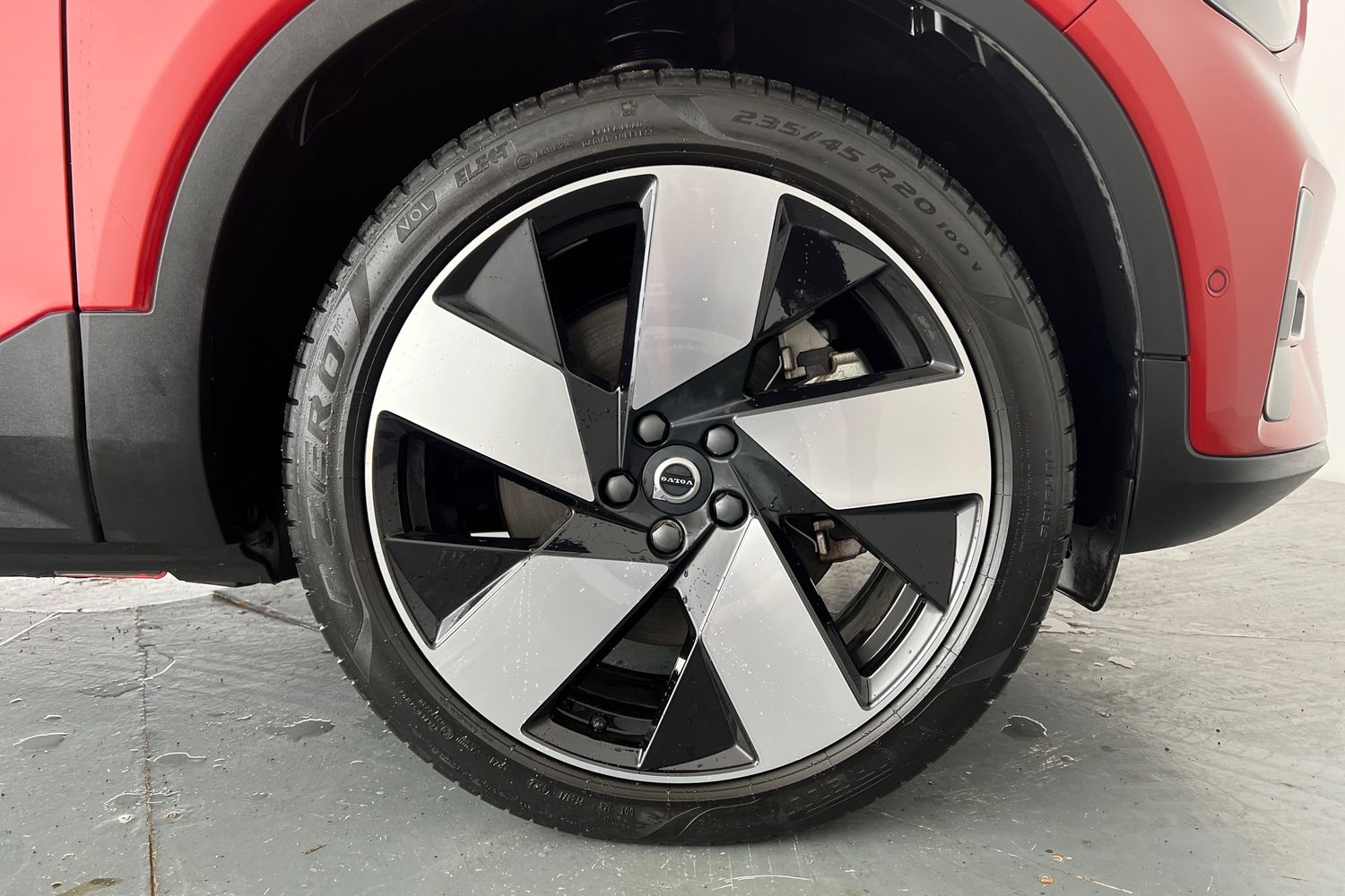 Used Volvo C40 2023 for sale - 77035863: Photo 5