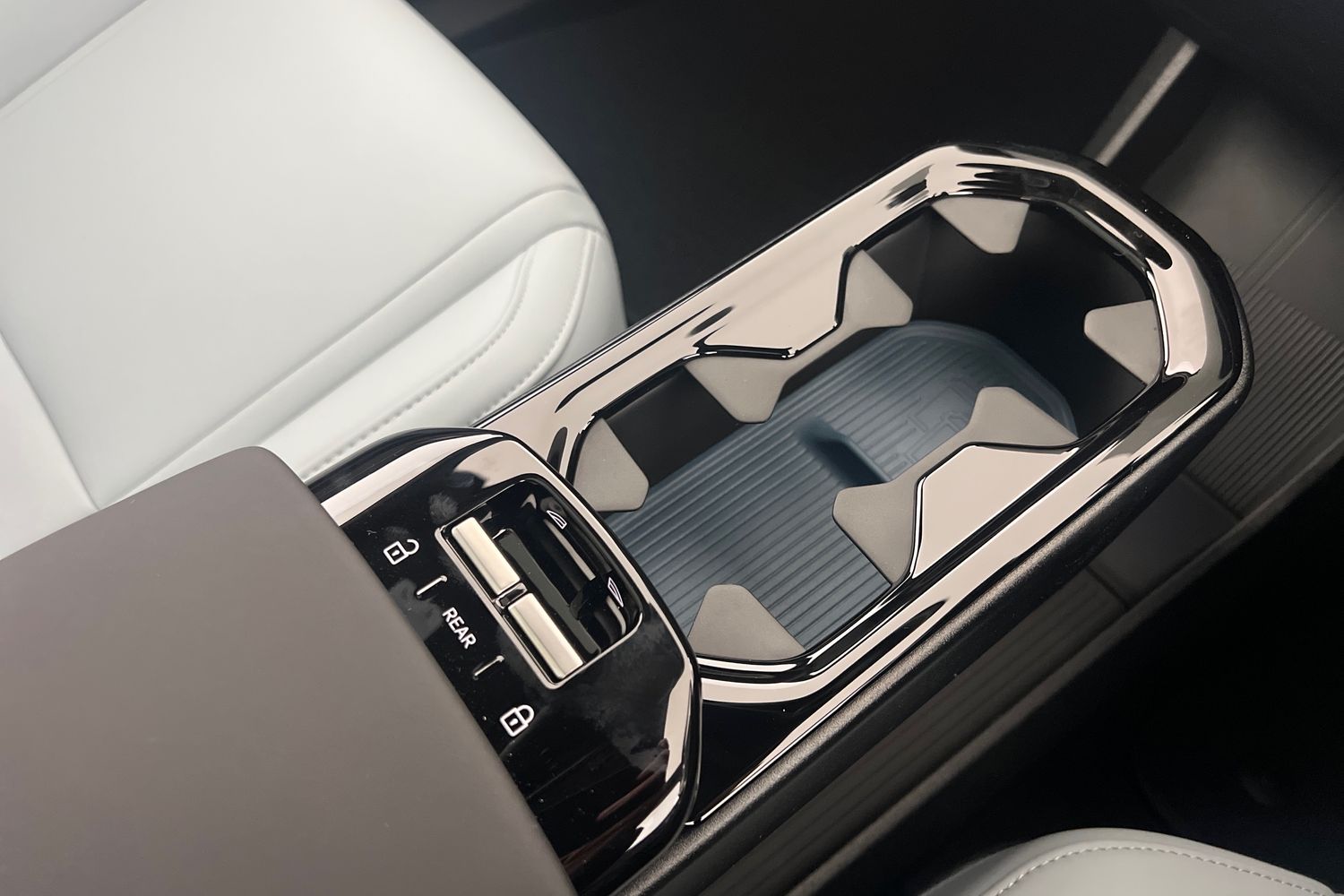 Used Volvo EX30 2025 for sale - 76479900: Photo 13