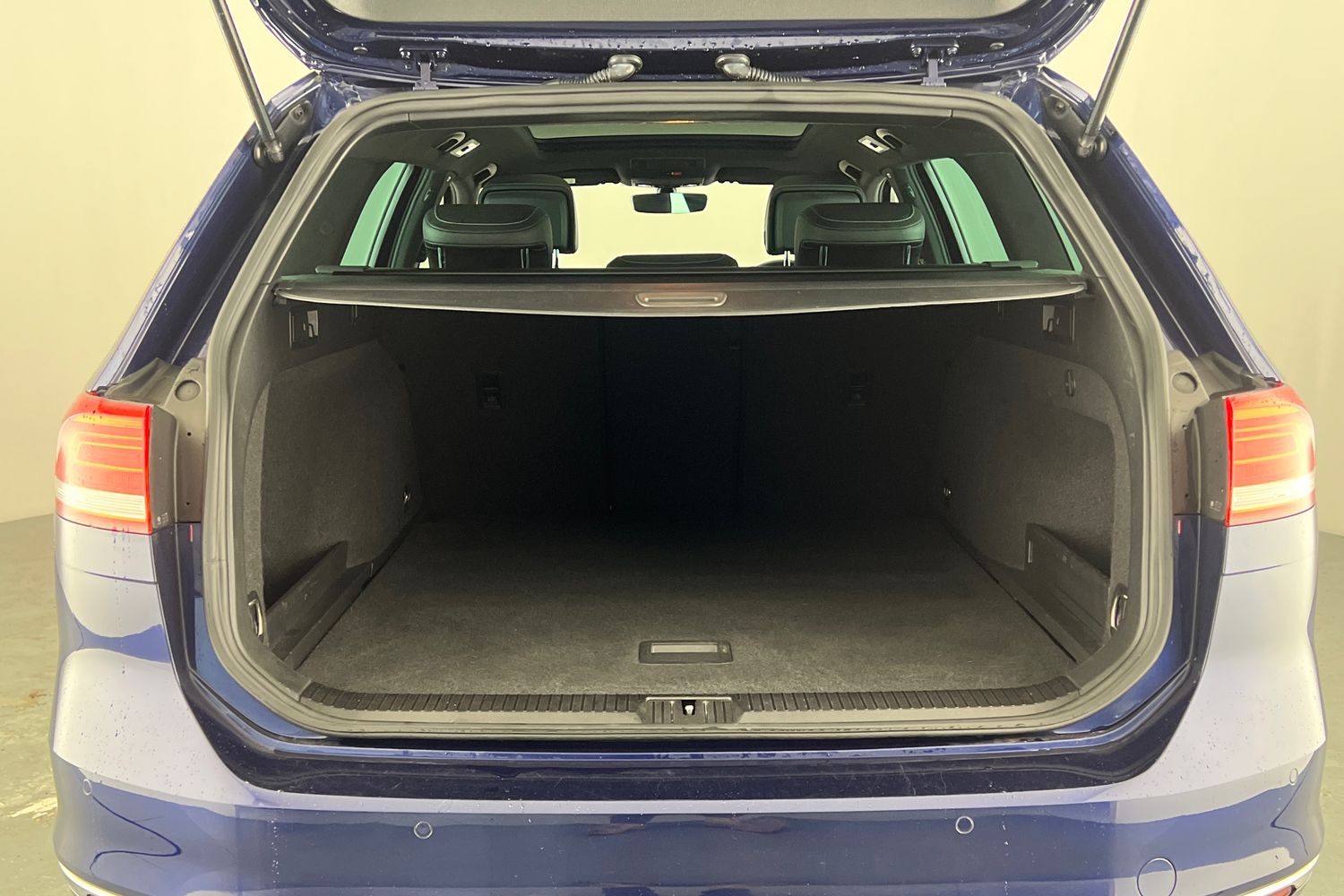 Used Volkswagen Passat 2019 for sale - 77434847: Photo 8