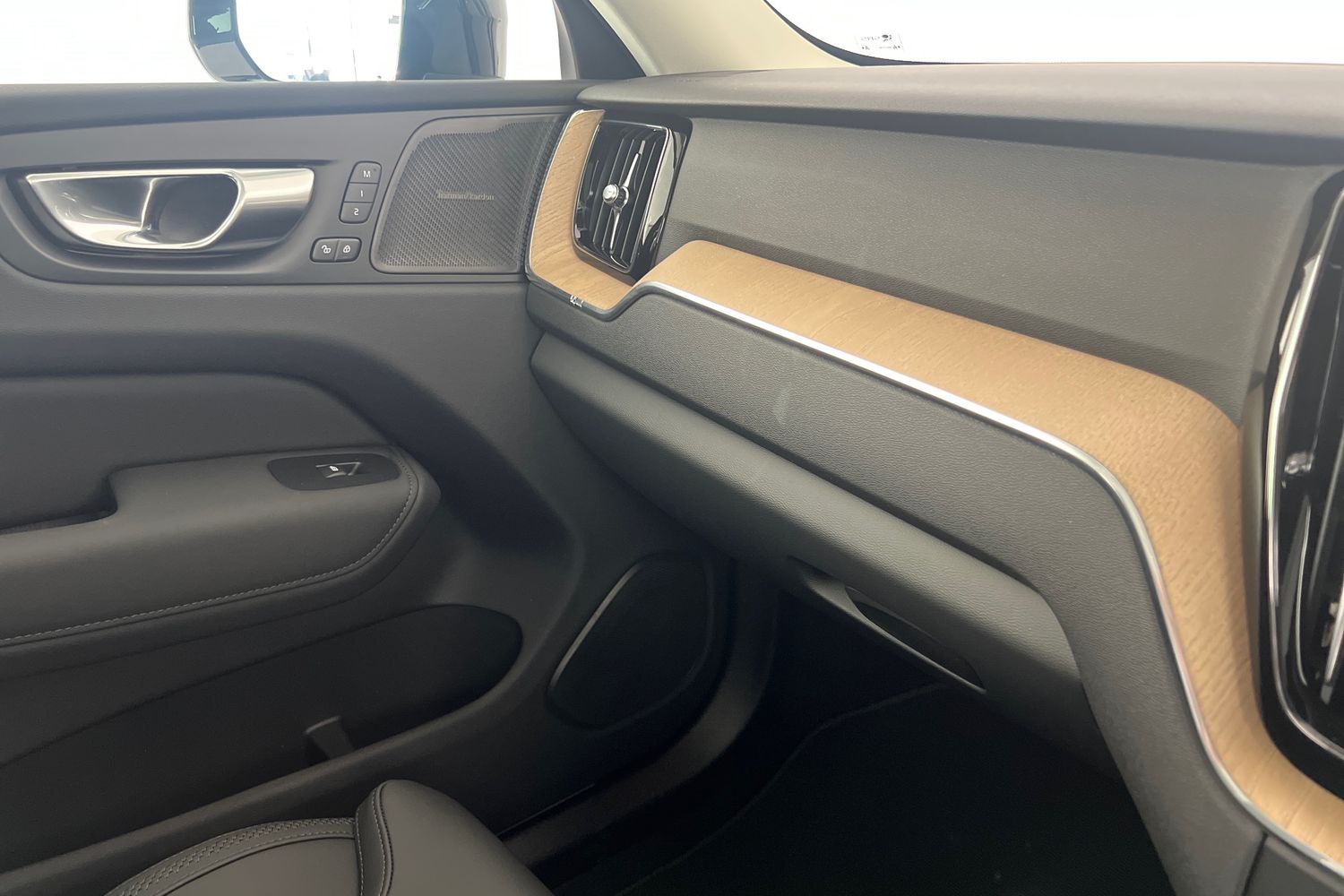 Used Volvo XC60 2026 for sale - 77381006: Photo 37