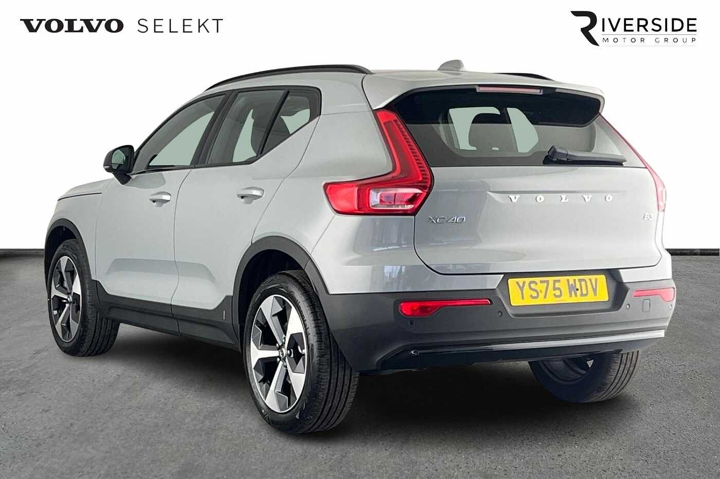 Used Volvo XC40 2025 for sale - 77035860: Photo 3
