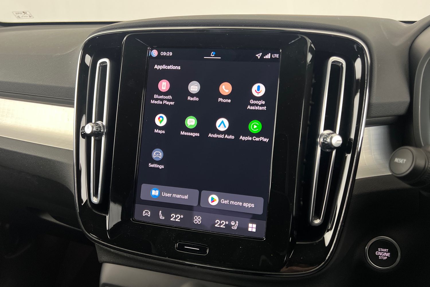 Used Volvo XC40 2025 for sale - 77035860: Photo 32