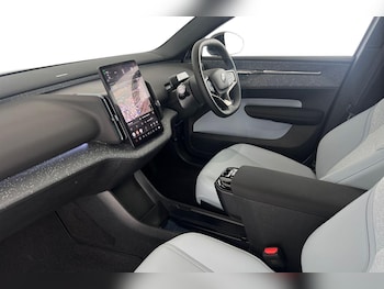 Used Volvo EX30 2025 for sale - 78270110: Photo