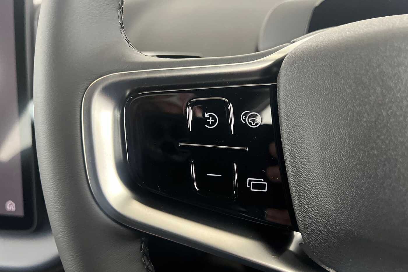 Used Volvo EX30 2025 for sale - 76479609: Photo 11