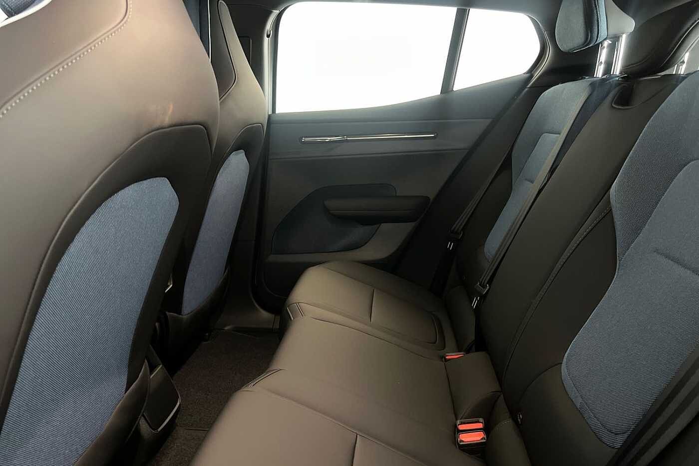 Used Volvo EX30 2025 for sale - 76479609: Photo 17