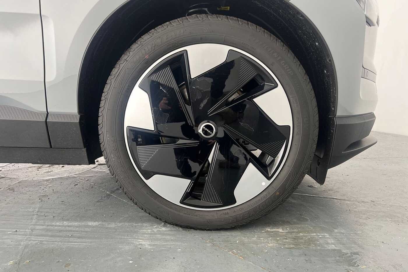 Used Volvo EX30 2025 for sale - 76479609: Photo 5