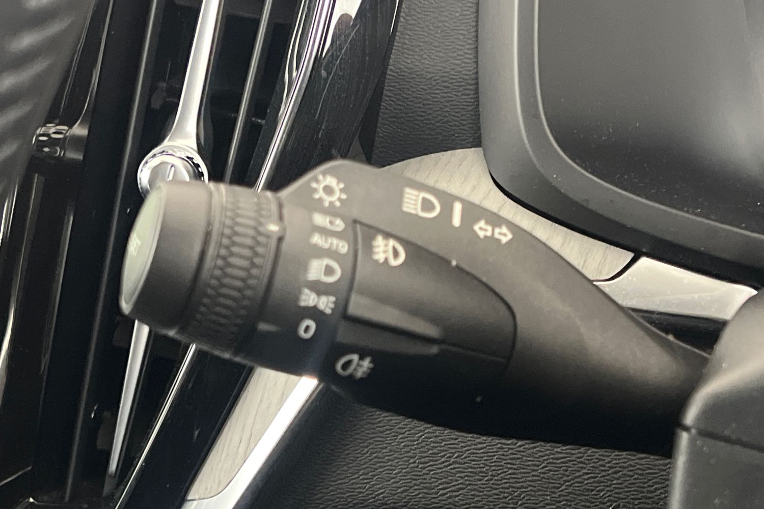 Used Volvo V60 2021 for sale - 76614947: Photo 32