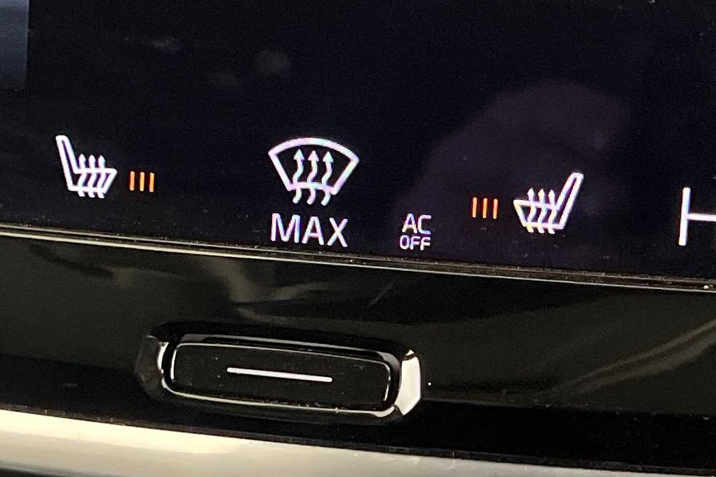 Used Volvo V60 2021 for sale - 76614947: Photo 35