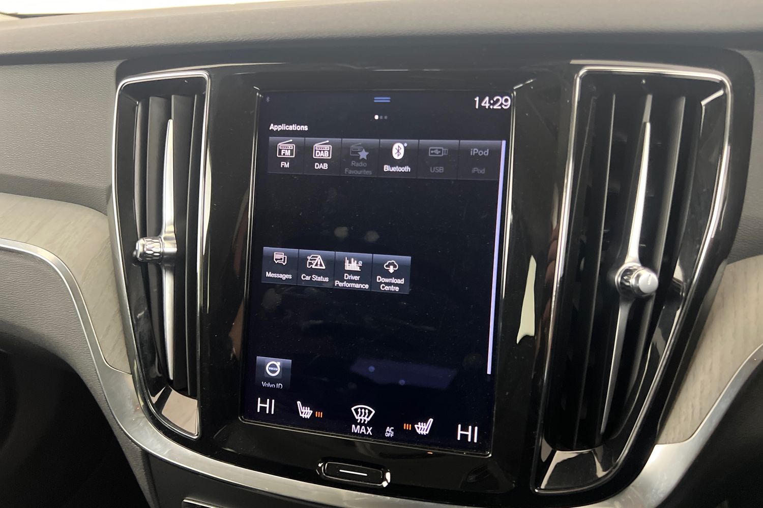 Used Volvo V60 2021 for sale - 76614947: Photo 37