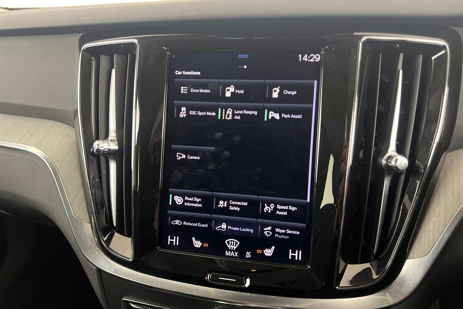 Used Volvo V60 2021 for sale - 76614947: Photo 38