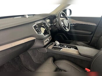 Used Volvo XC90 2022 for sale - 76796359: Photo