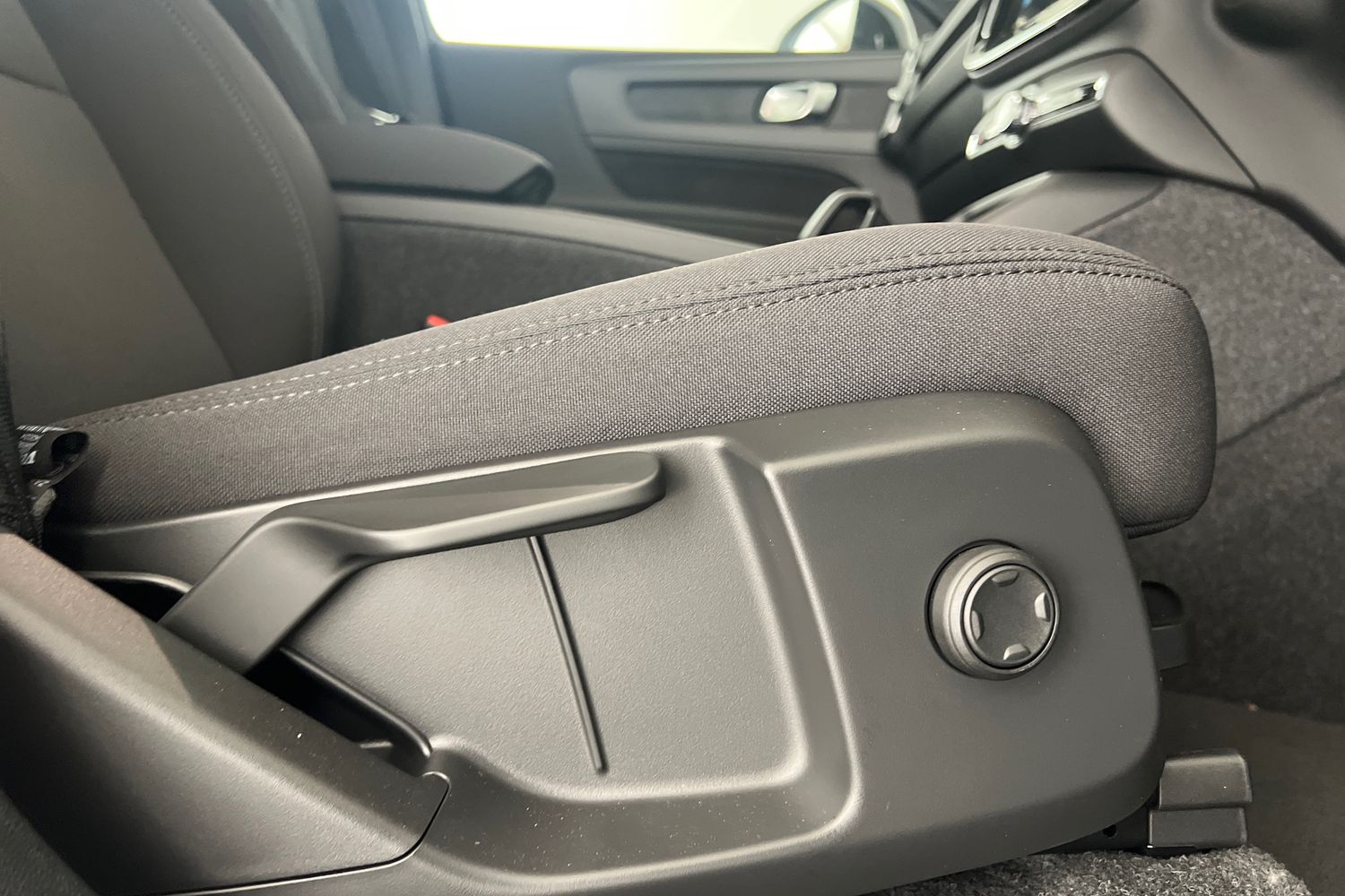 Used Volvo EX40 2025 for sale - 76479758: Photo 31