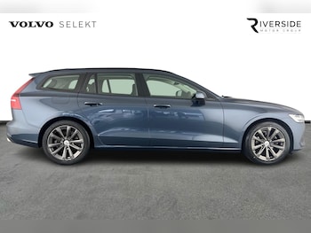Used Volvo V60 2021 for sale - 76796329: Photo