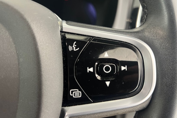 Used Volvo XC60 2022 for sale - 75439865: Photo 12