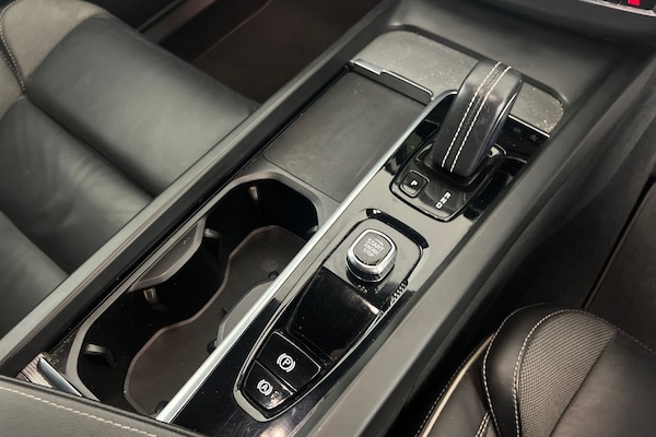 Used Volvo XC60 2022 for sale - 75439865: Photo 13