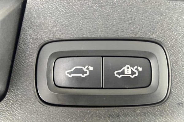 Used Volvo XC60 2022 for sale - 75439865: Photo 22