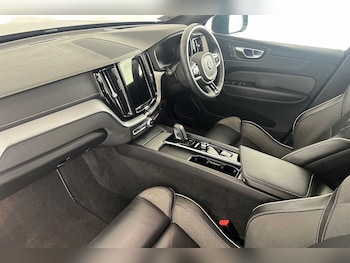 Used Volvo XC60 2022 for sale - 75439865: Photo