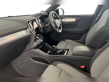 Used Volvo XC40 2024 for sale - 78094737: Photo