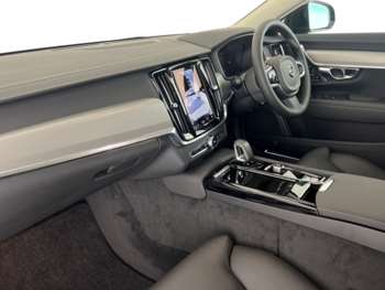 Used Volvo V90 2025 for sale - 74869944: Photo