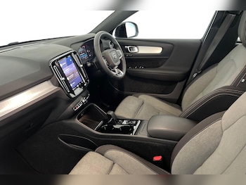 Used Volvo XC40 2022 for sale - 76332262: Photo