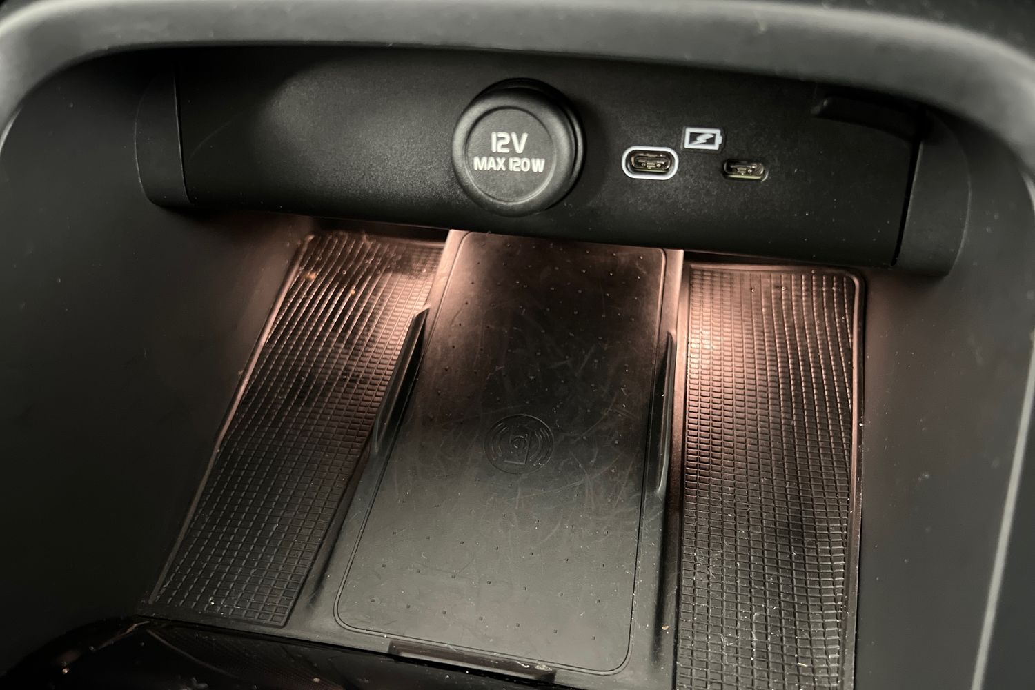 Used Volvo XC40 2022 for sale - 76332262: Photo 34