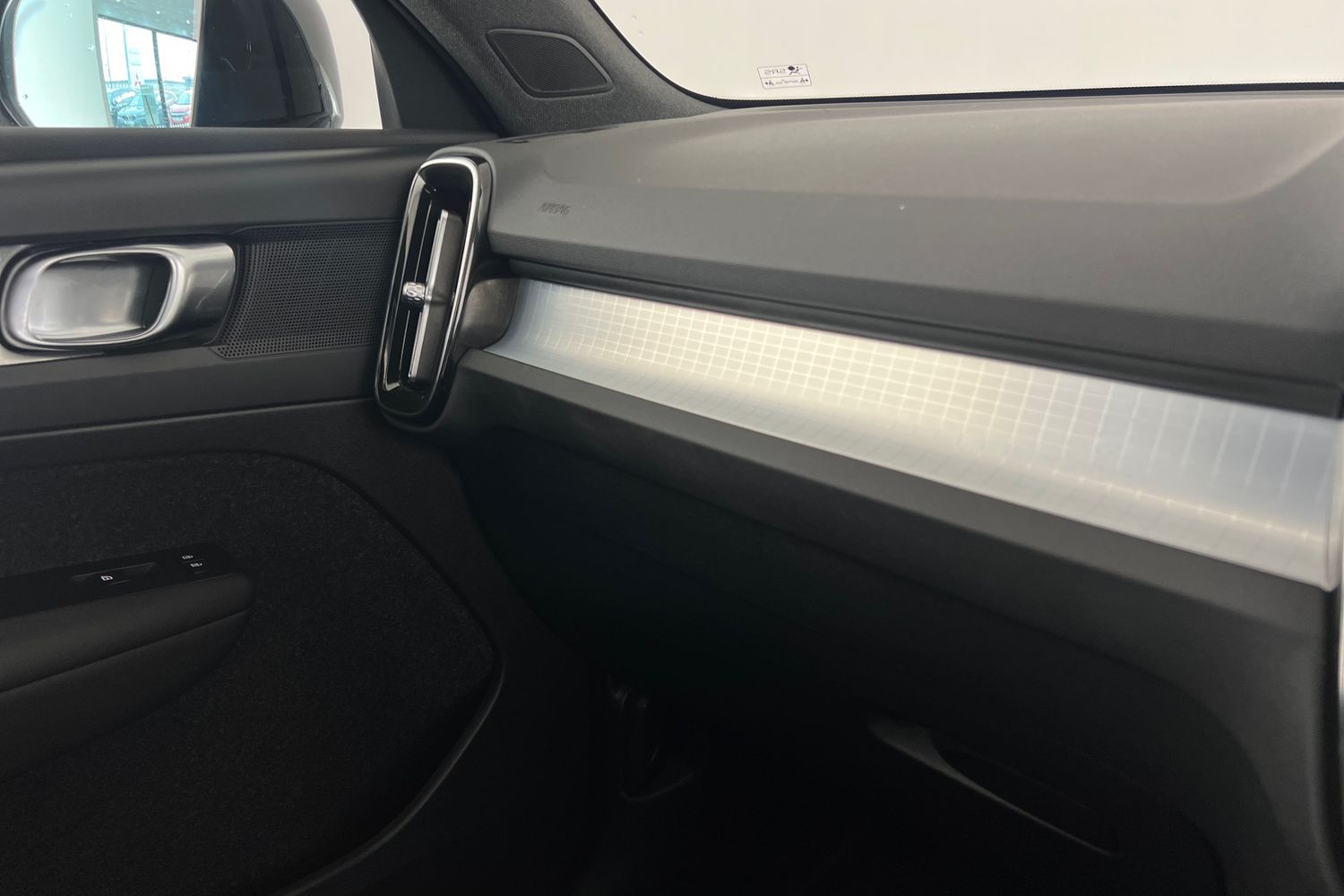 Used Volvo XC40 2022 for sale - 76332262: Photo 37