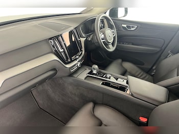 Used Volvo XC60 2024 for sale - 75440211: Photo