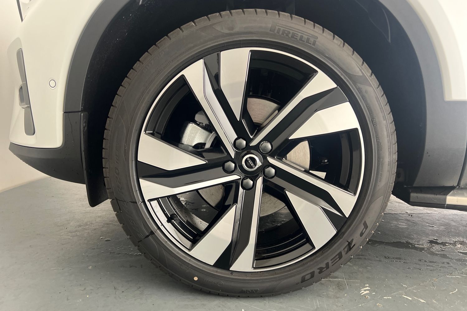 Used Volvo XC40 2025 for sale - 76614924: Photo 26