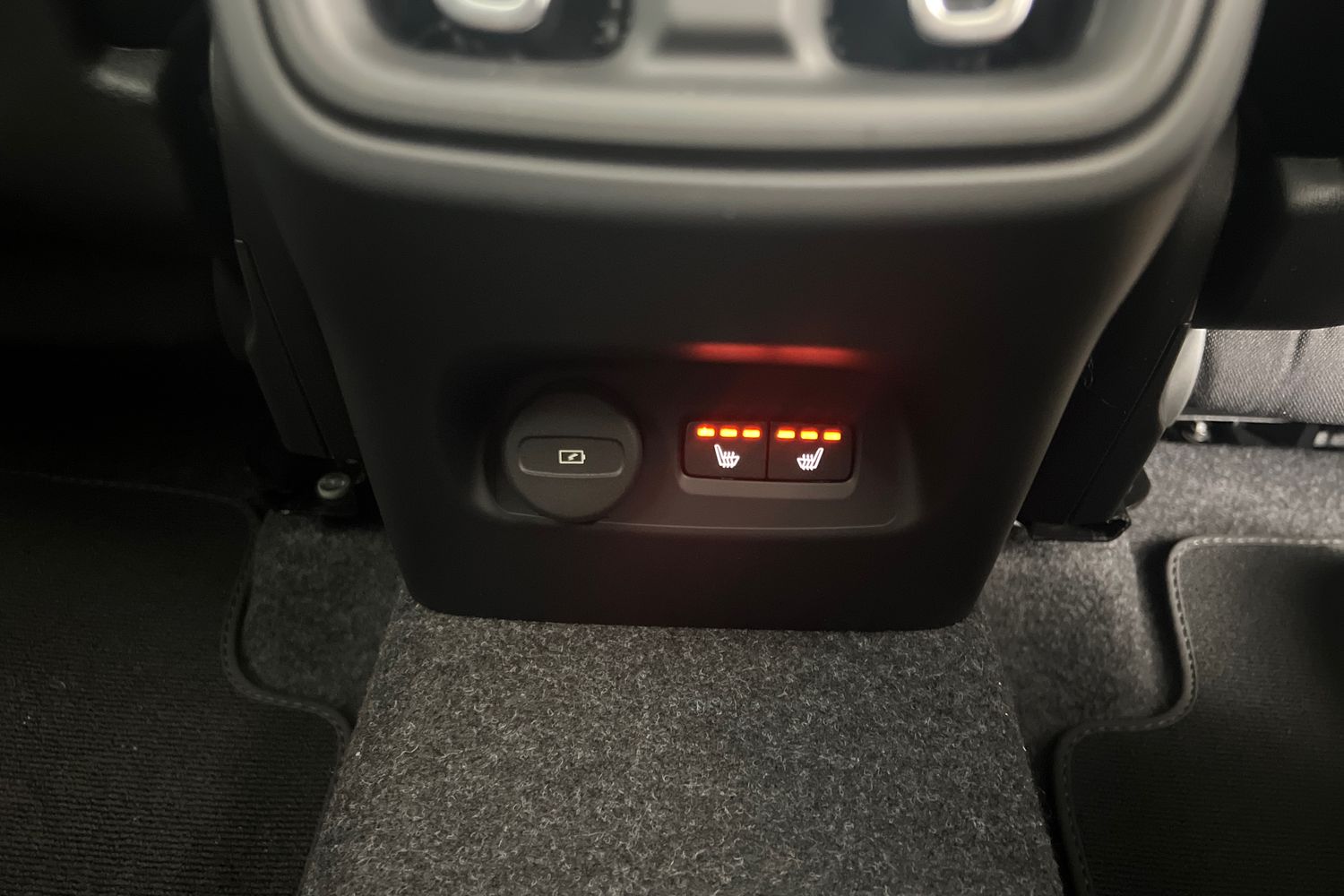 Used Volvo XC40 2025 for sale - 76614924: Photo 28