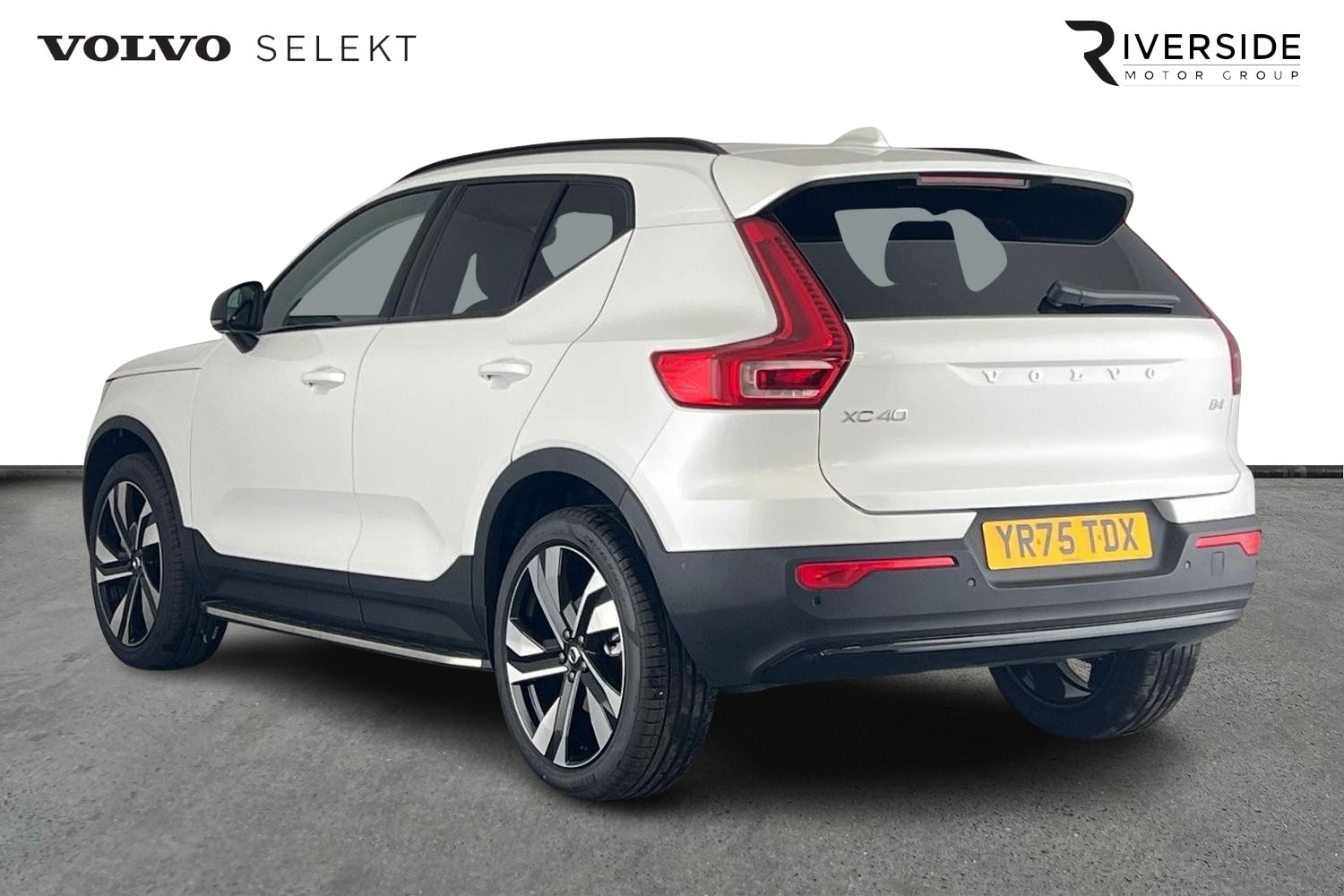 Used Volvo XC40 2025 for sale - 76614924: Photo 3