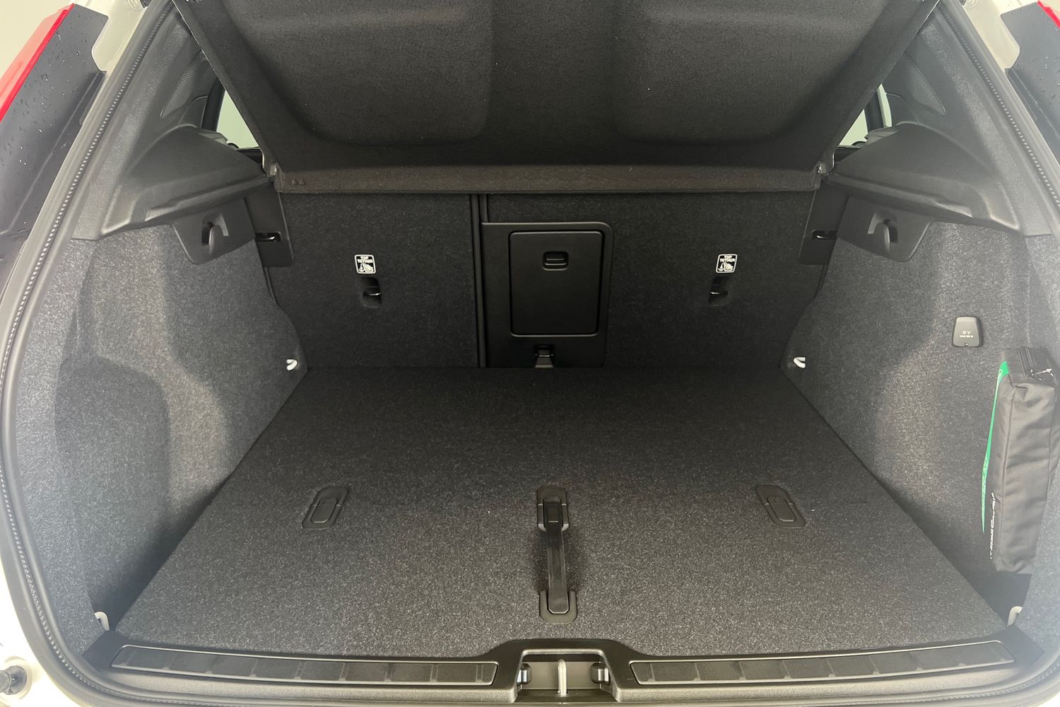 Used Volvo XC40 2025 for sale - 76614924: Photo 8