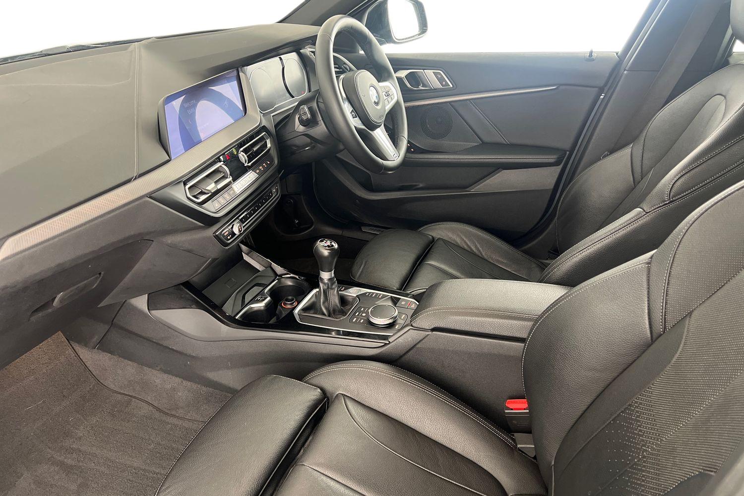 Used BMW 1 Series 2019 for sale - 76652340: Photo 2