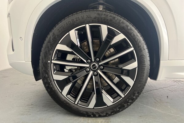 Used Volvo XC90 2025 for sale - 76265660: Photo 28