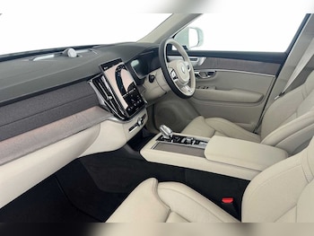 Used Volvo XC90 2025 for sale - 76265660: Photo