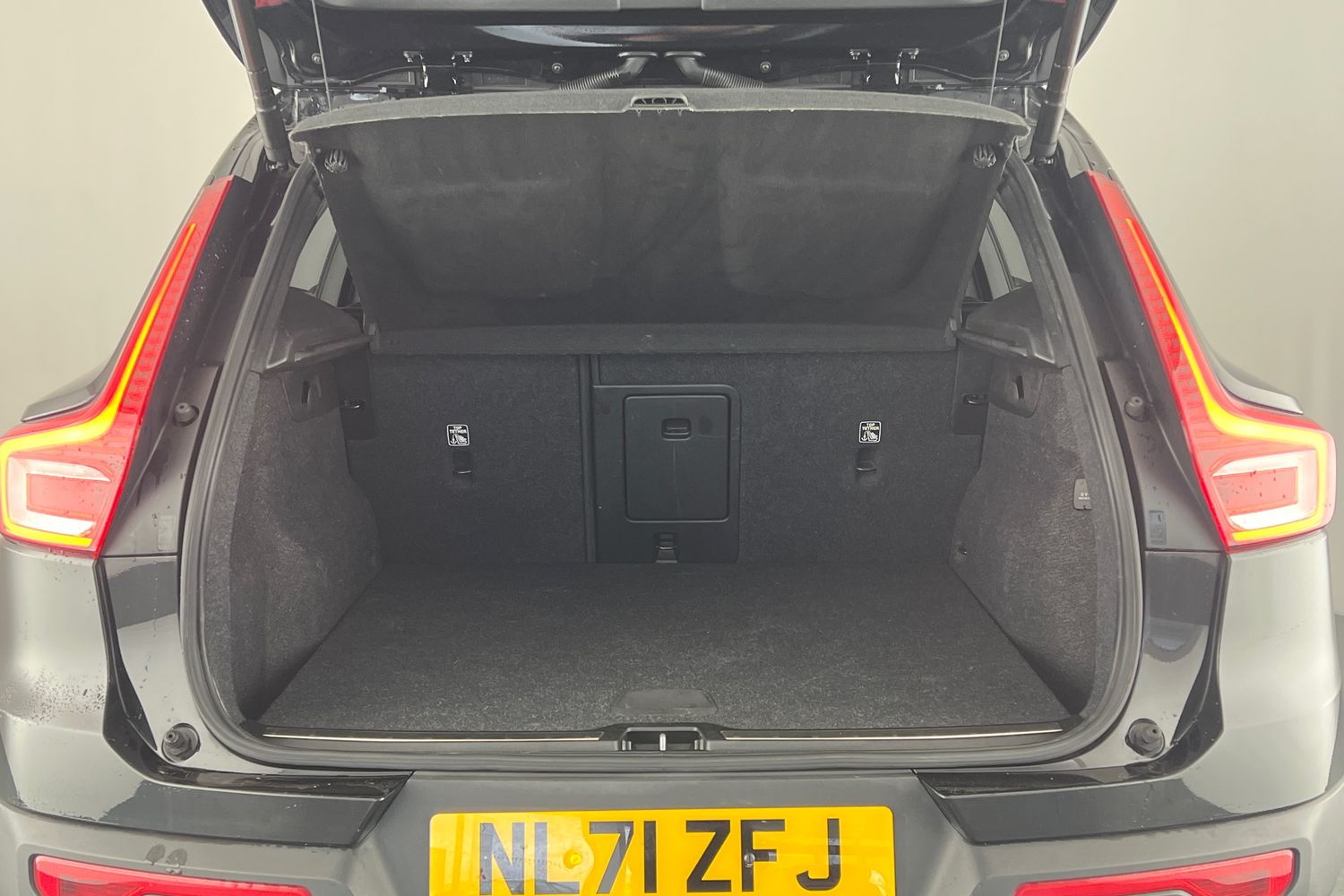 Used Volvo XC40 2021 for sale - 76796338: Photo 8