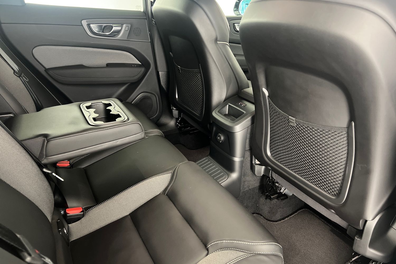 Used Volvo XC60 2025 for sale - 77380974: Photo 32