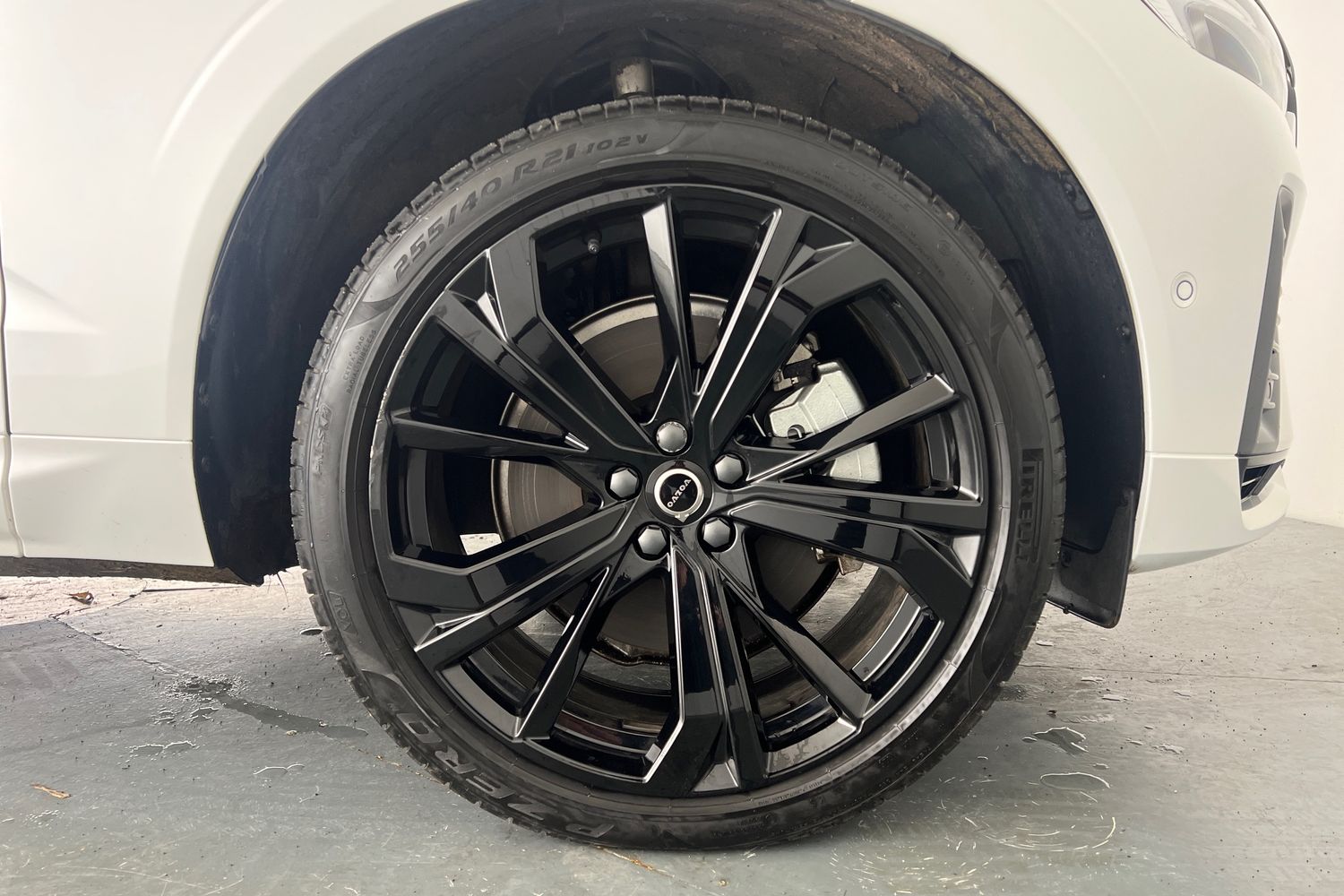 Used Volvo XC60 2025 for sale - 77380974: Photo 5