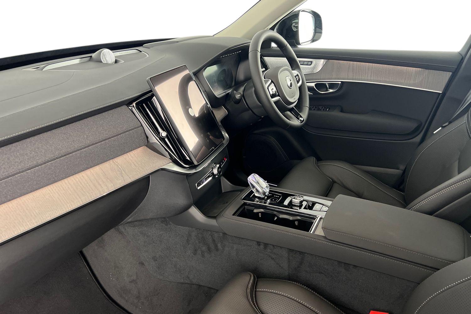 Used Volvo XC90 2025 for sale - 76479642: Photo 2