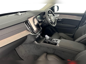 Used Volvo XC90 2025 for sale - 76479642: Photo