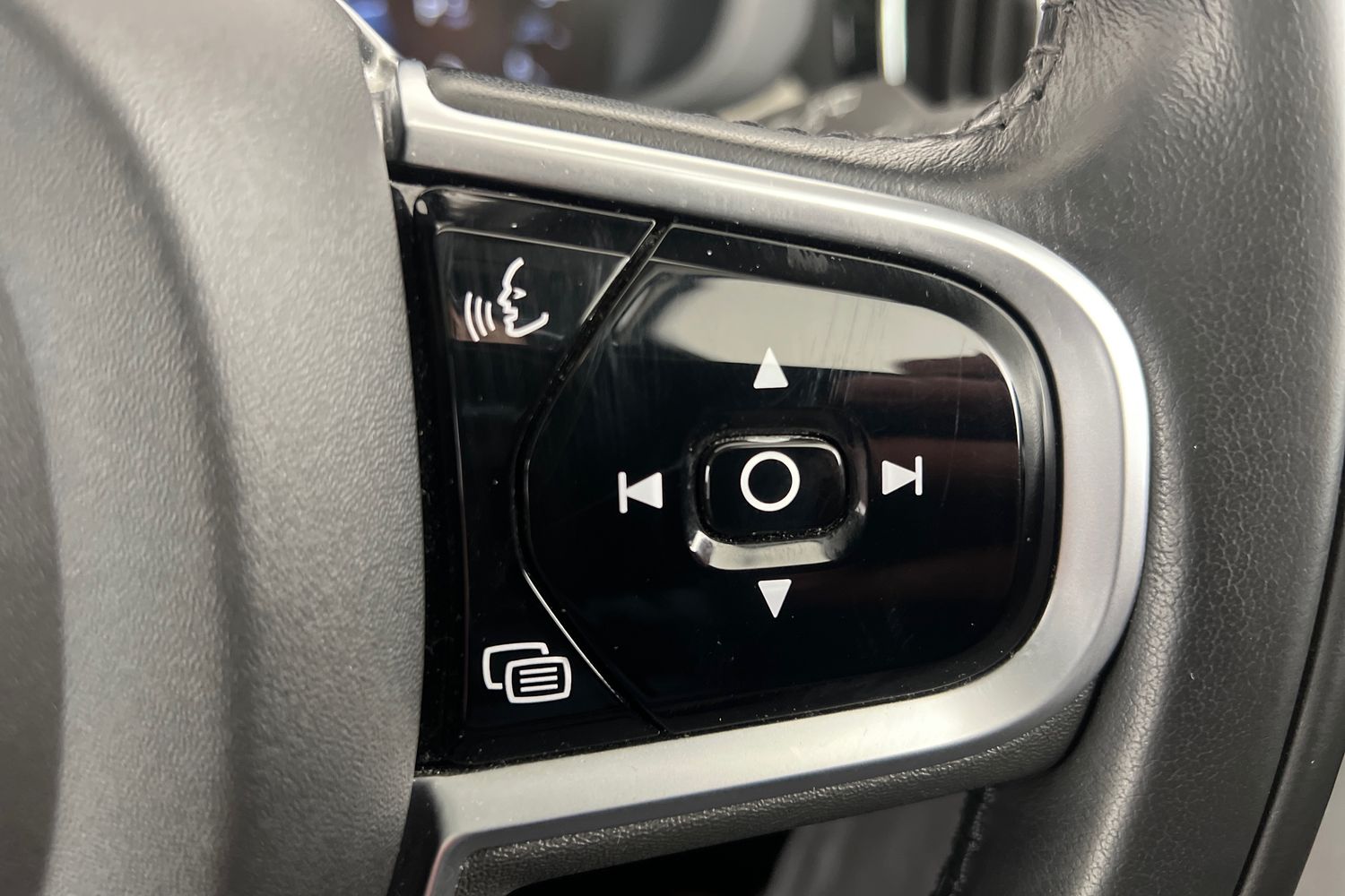 Used Volvo XC60 2019 for sale - 76817871: Photo 12