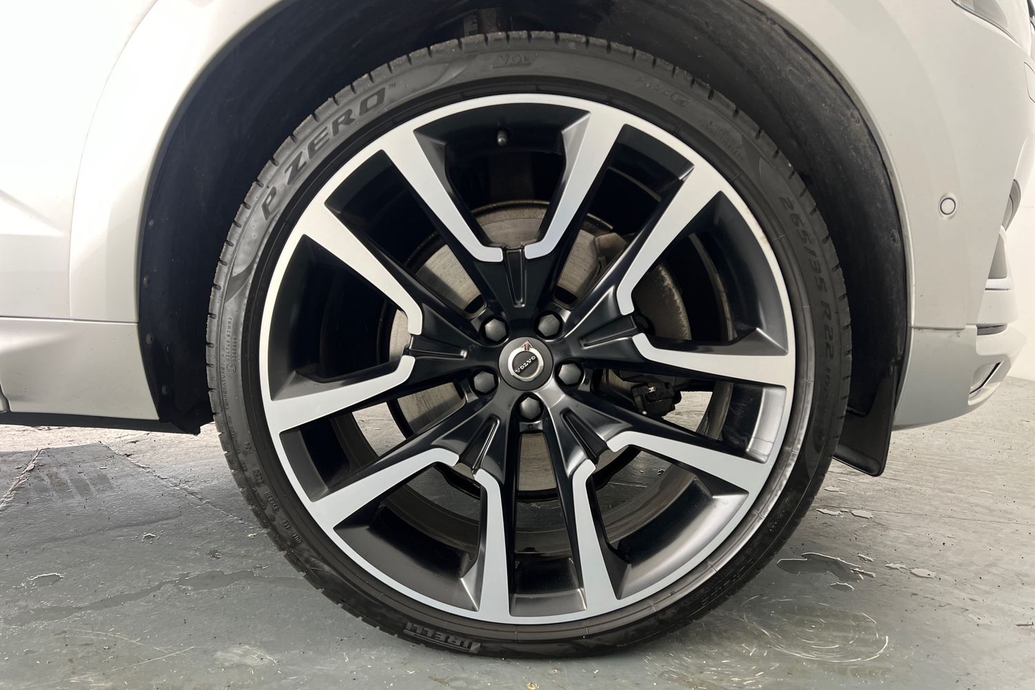 Used Volvo XC60 2019 for sale - 76817871: Photo 5