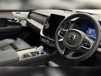 Used Volvo XC90 2025 for sale - 78406531: Photo