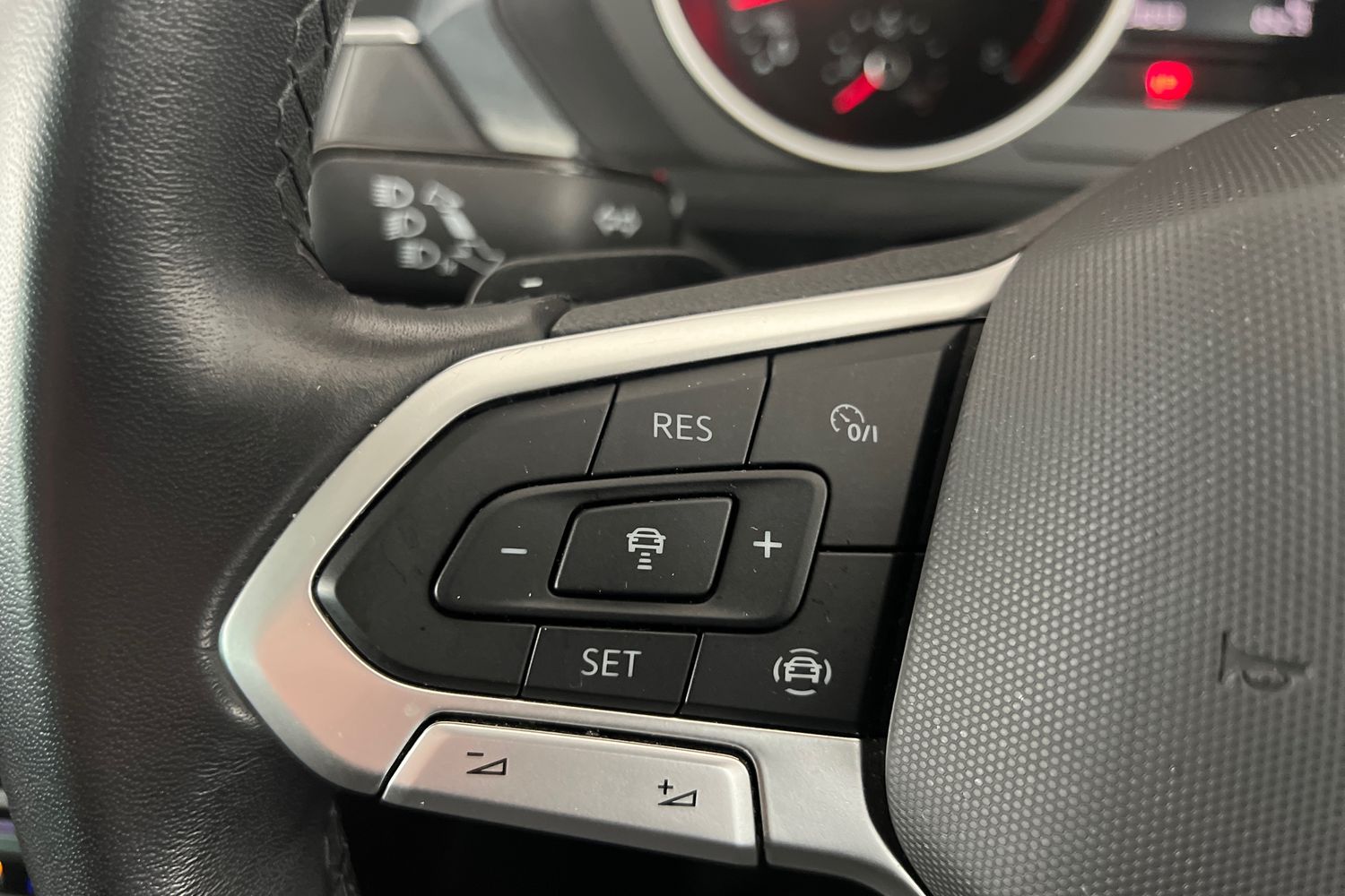 Used Volkswagen Tiguan 2023 for sale - 77434849: Photo 11