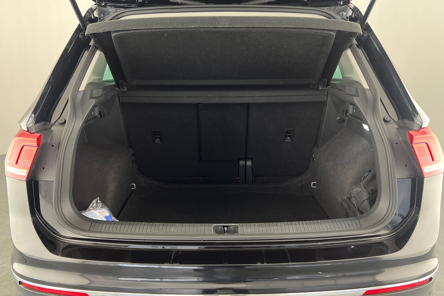 Used Volkswagen Tiguan 2023 for sale - 77434849: Photo 8