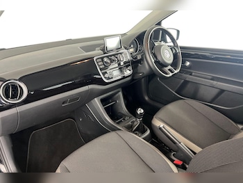 Used Volkswagen up! 2016 for sale - 77981160: Photo