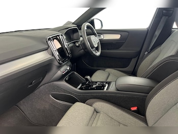 Used Volvo XC40 2023 for sale - 78406515: Photo